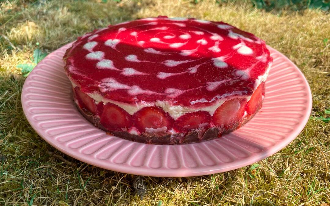 Erdbeertorte roh vegan